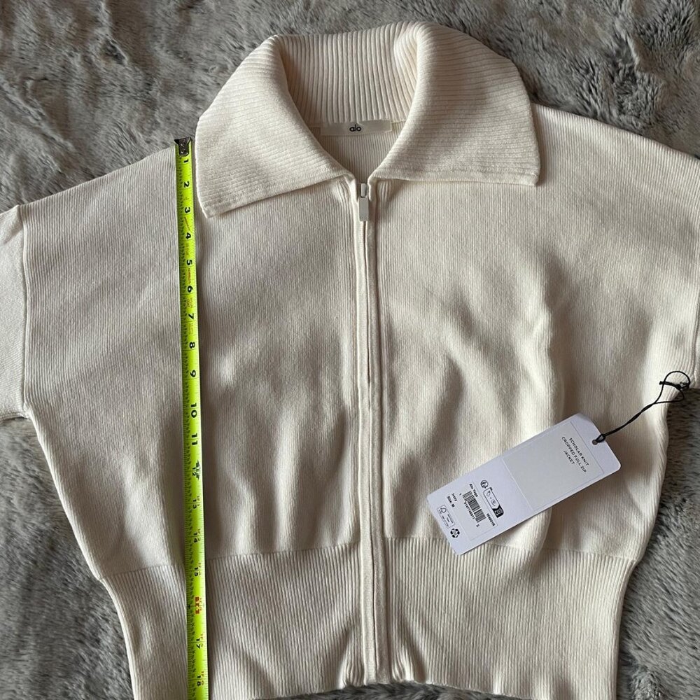 NWT Alo Scholar Knit Cropped Full zip jacket ivory - Picture 6 of 8